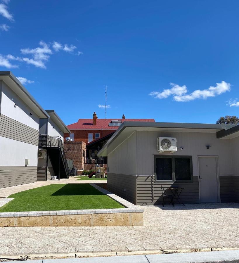 Victoria Hotel Toodyay Екстериор снимка
